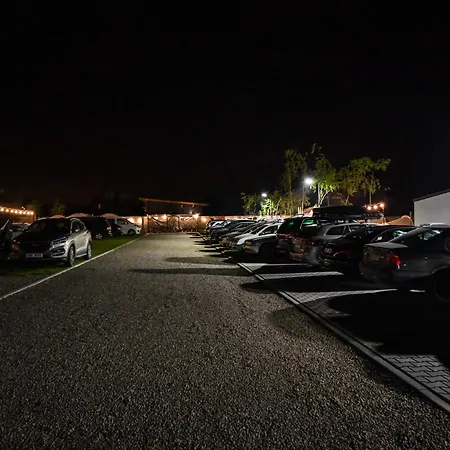 Kempingzator 3* ザトル