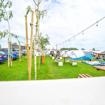 キャンプ場 Kempingzator