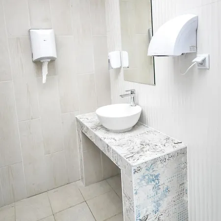 キャンプ場 Kempingzator 3*