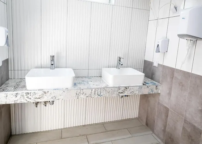 אתר קמפינג Kempingzator 3*